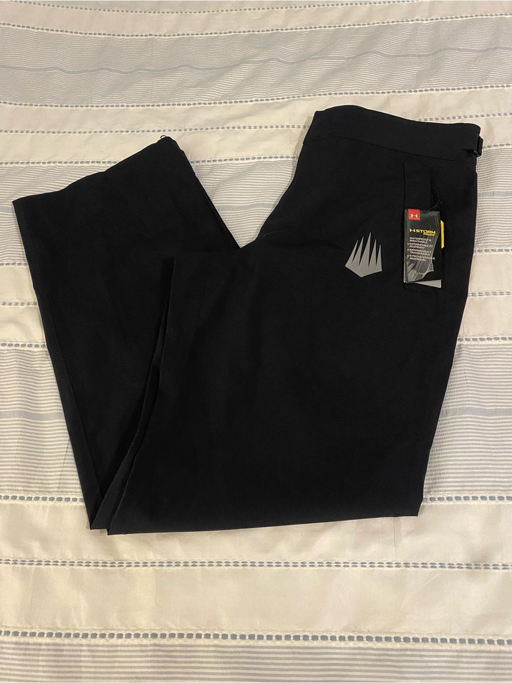Under Armour Black Men’s Joggers with Reflective Crest Storm proof